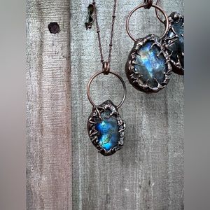 Crystals jewelry labradorite + copper pendant + gift‎ packaging